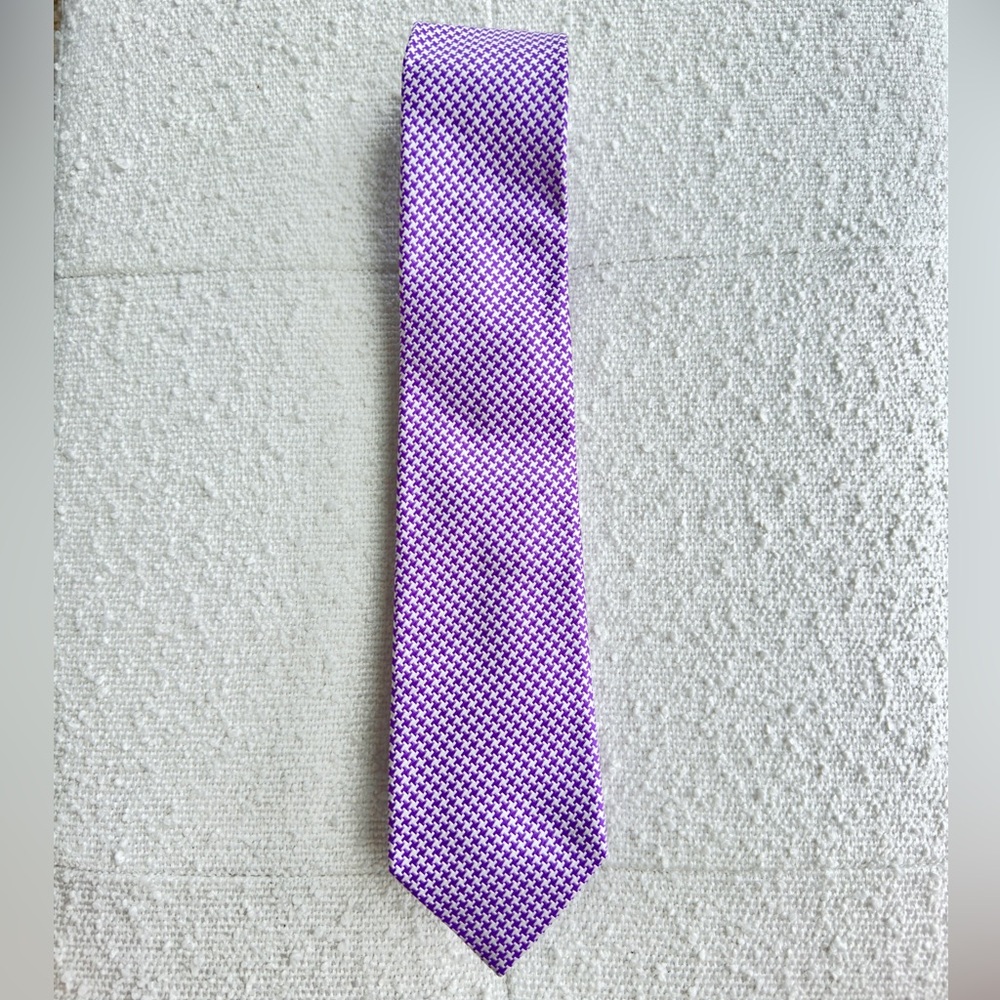 Charles Tyrwhitt Purple White Tie